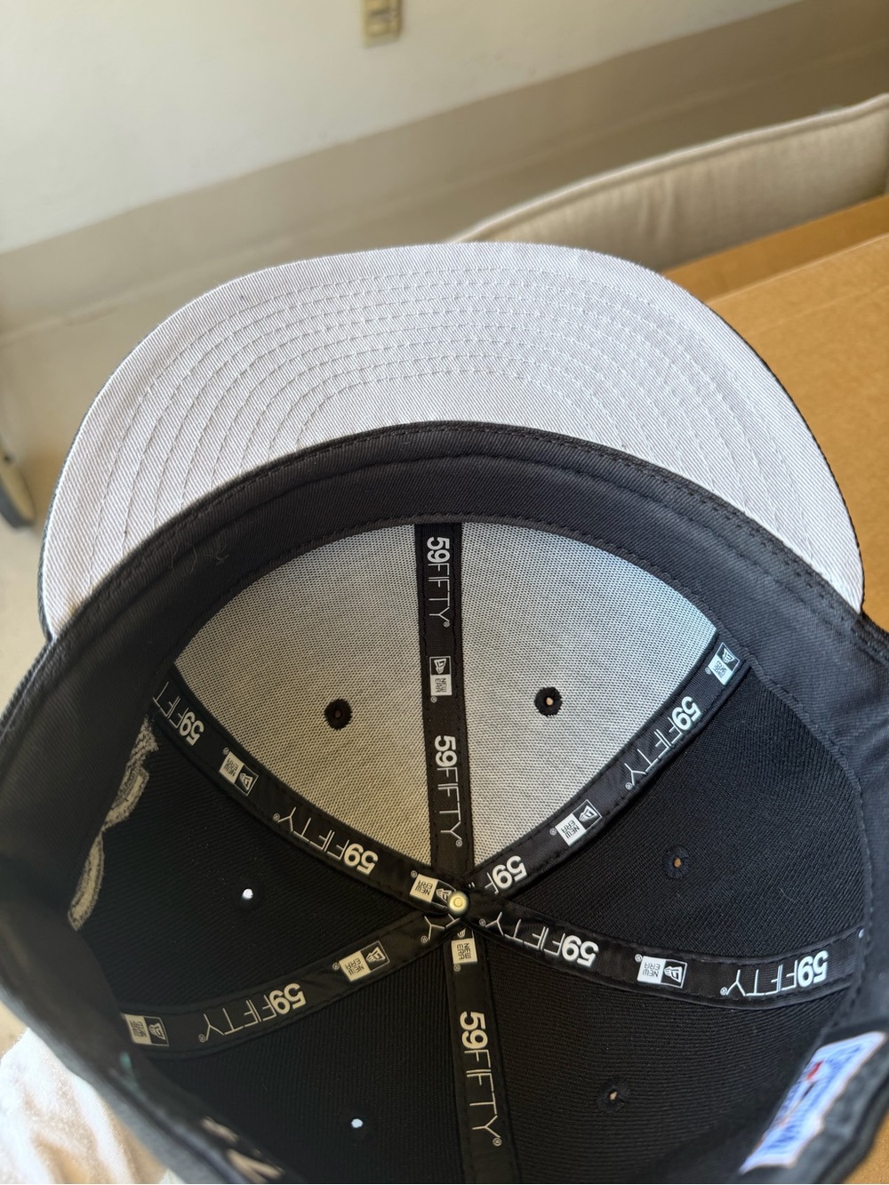 Toronto Blue Jays Fitted Cap - LIMITED EDITION - Picture 6 of 6